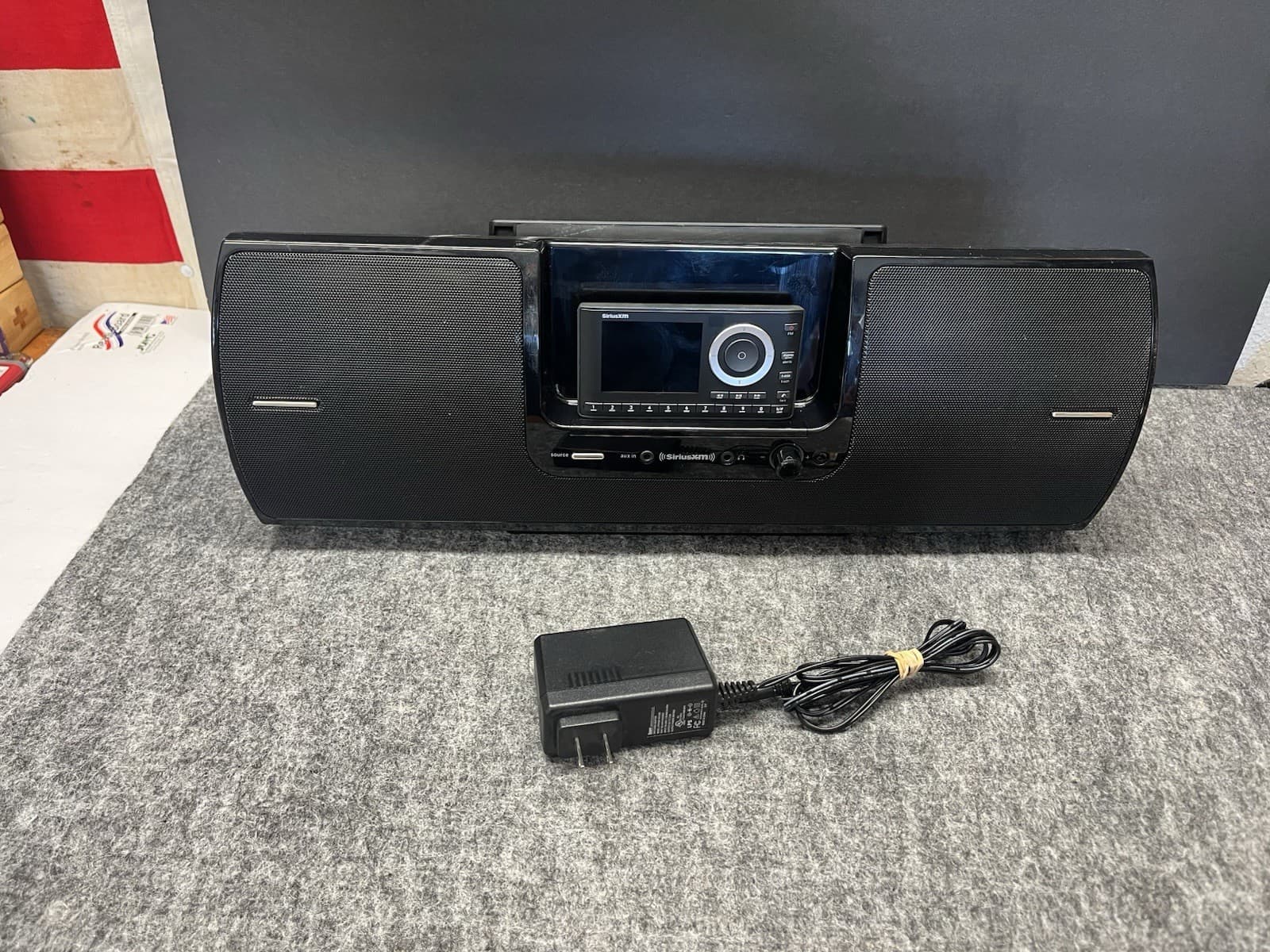 SiriusXM SXSD2 Portable Speaker Dock Audio System No Antenna Or Remote - Tested 2