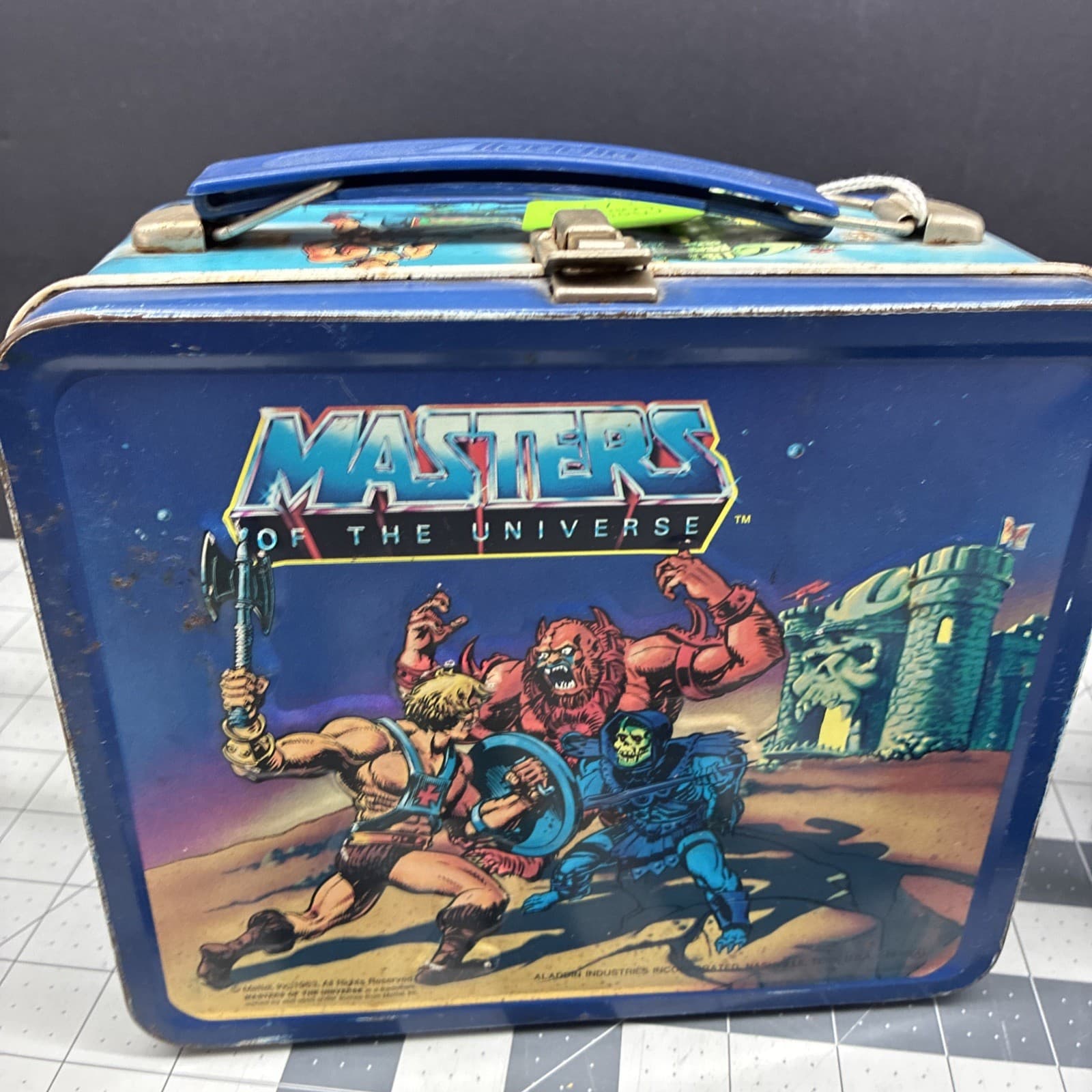 Vtg. 1984 He-Man and the Masters of the Universe Metal Lunch Box With Thermos 2