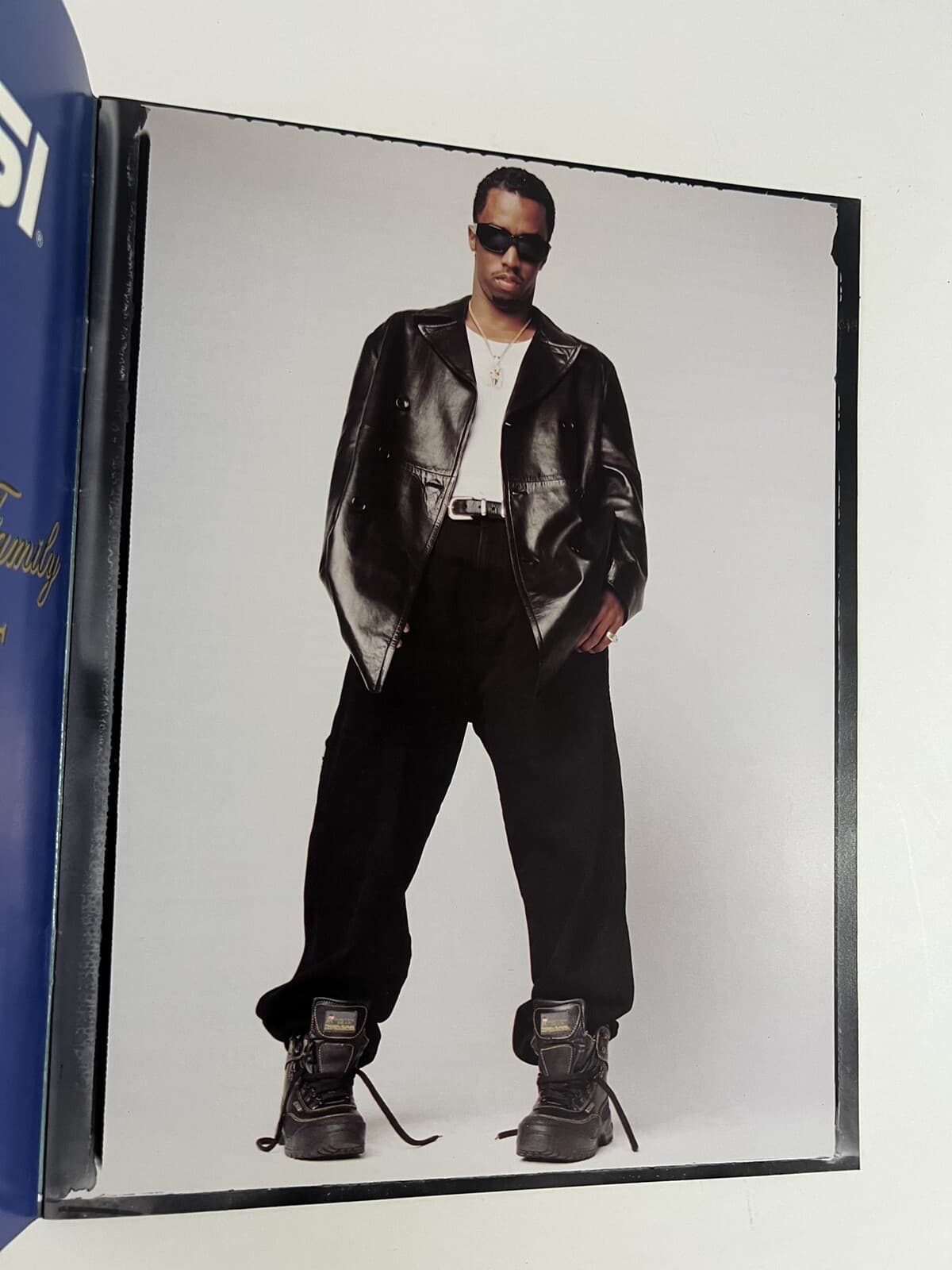 PUFF DADDY & THE FAMILY NO WAY OUT TOUR BOOK 1997 NOTORIOUS BIG JAY-Z DIDDY RARE 6