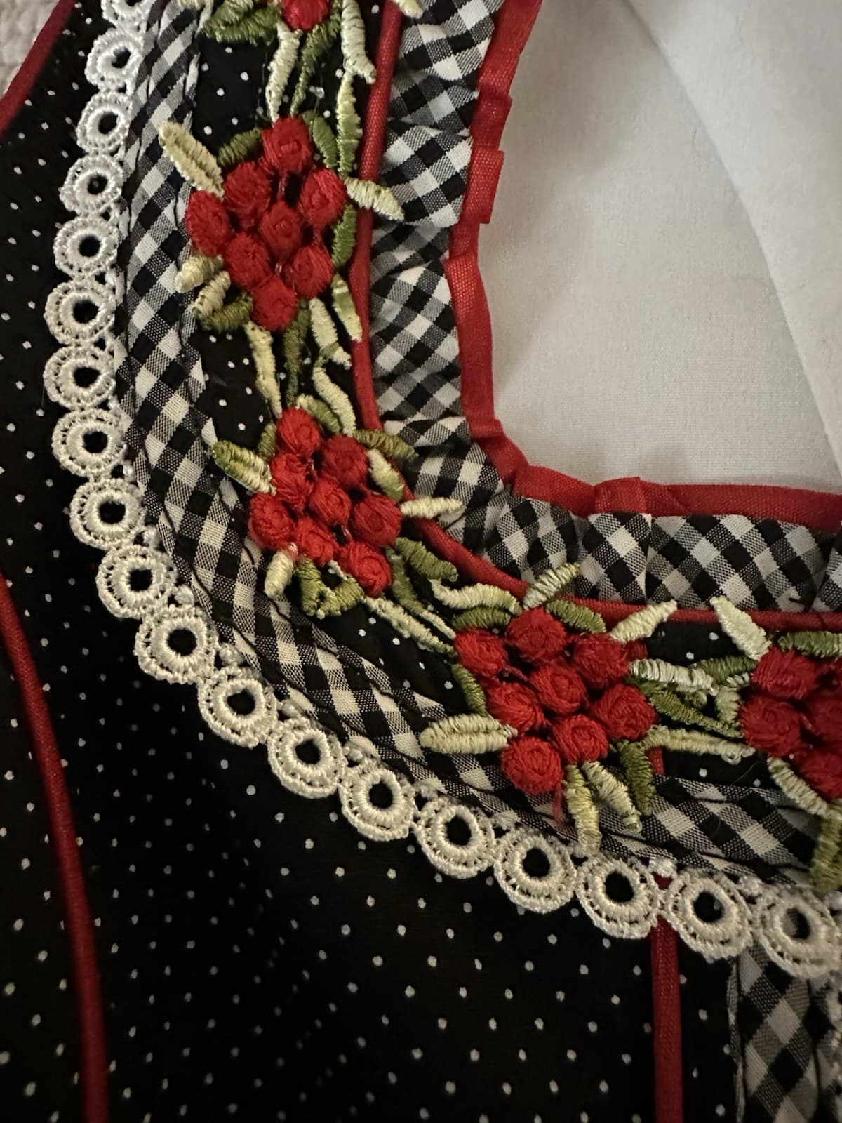 German Vest (Kruger Dirndl) Women's Size 36 German Oktoberfest Costume 5