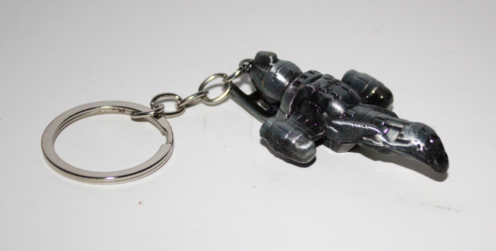 Firefly TV Series 3D Serenity Ship Figure Metal Key Chain NEW UNUSED