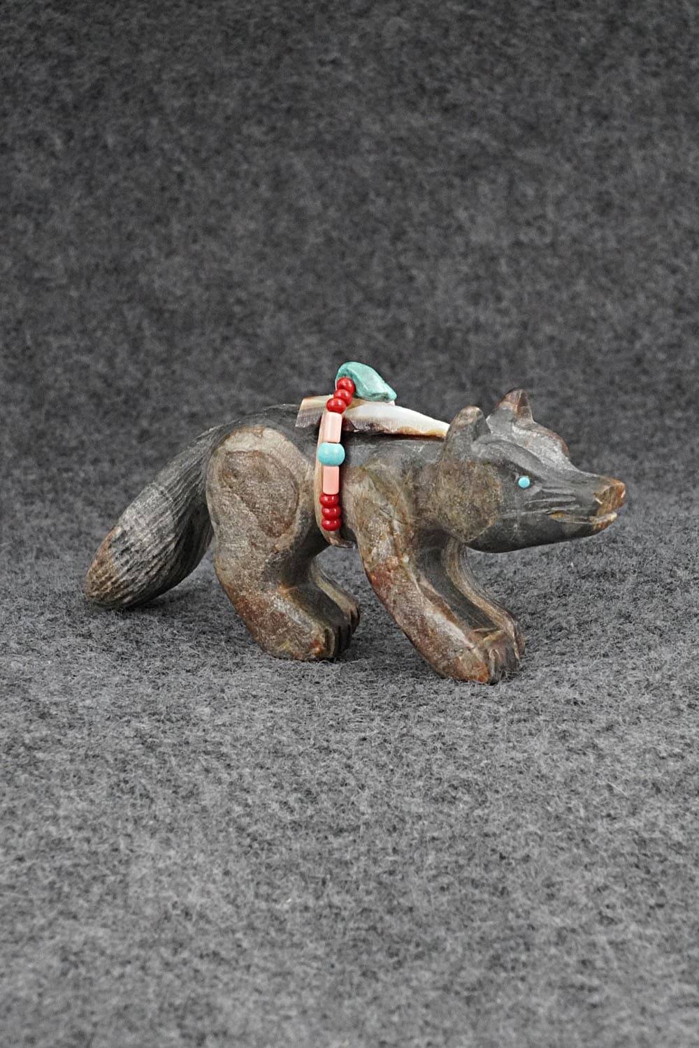 Wolf Zuni Fetish Carving - Douglas Martza 3