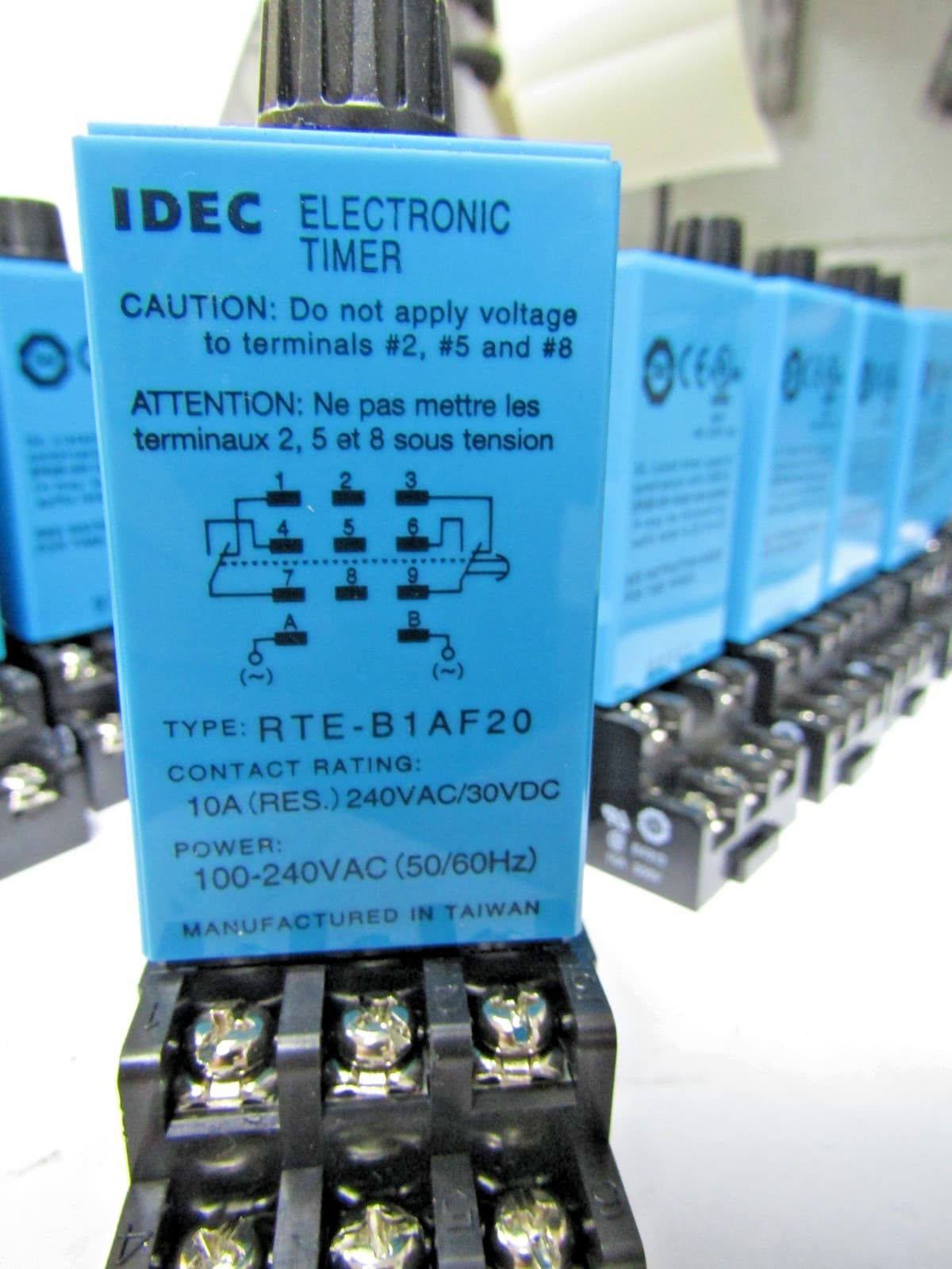 ✌️NEW IDEC 100-240VAC ELECTRONIC TIMER RELAY RTE-B1AF20 WITH BASE 11 PIN SR3B-05 2