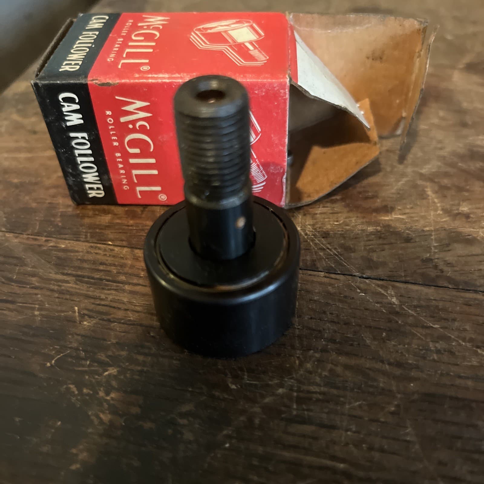 NOS MCGILL CF 11/4 SB CAMFOLLOWER PRECISION BEARING 2