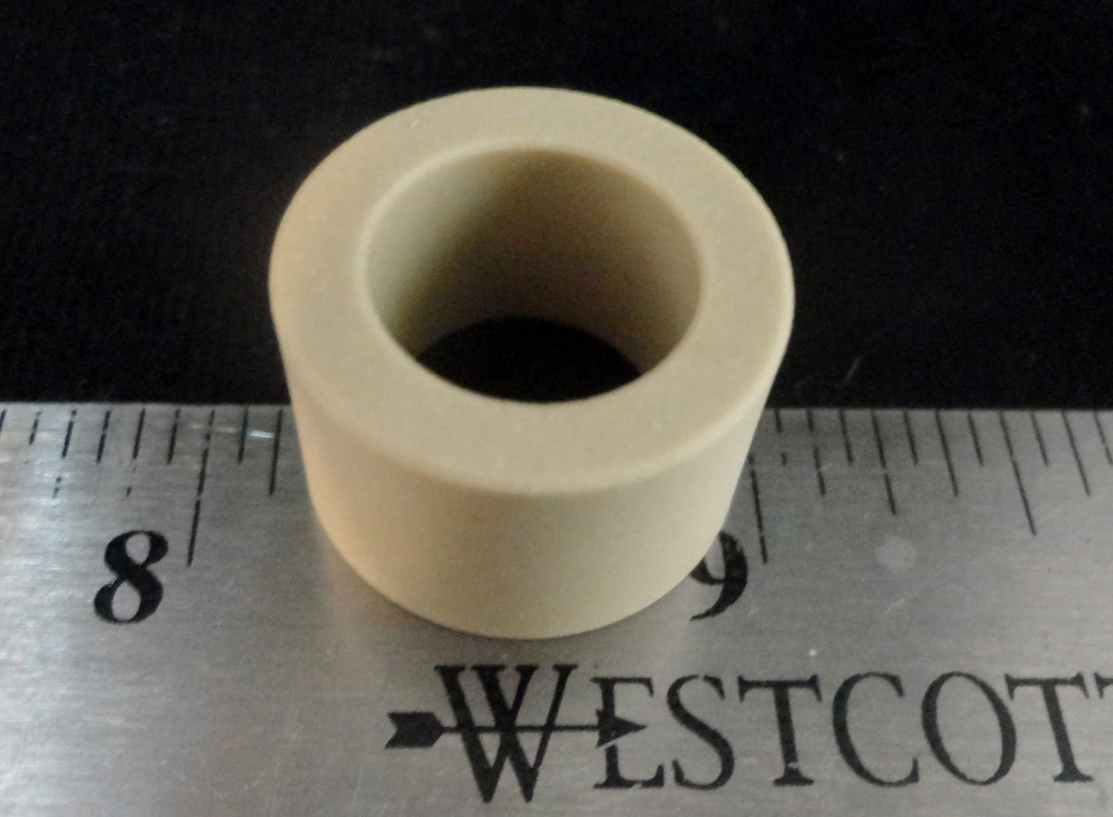 ONE DOZEN (12) HIGH PURITY CORDIERITE SEATED BUSHING SPACER INSULATOR No.: 109 3