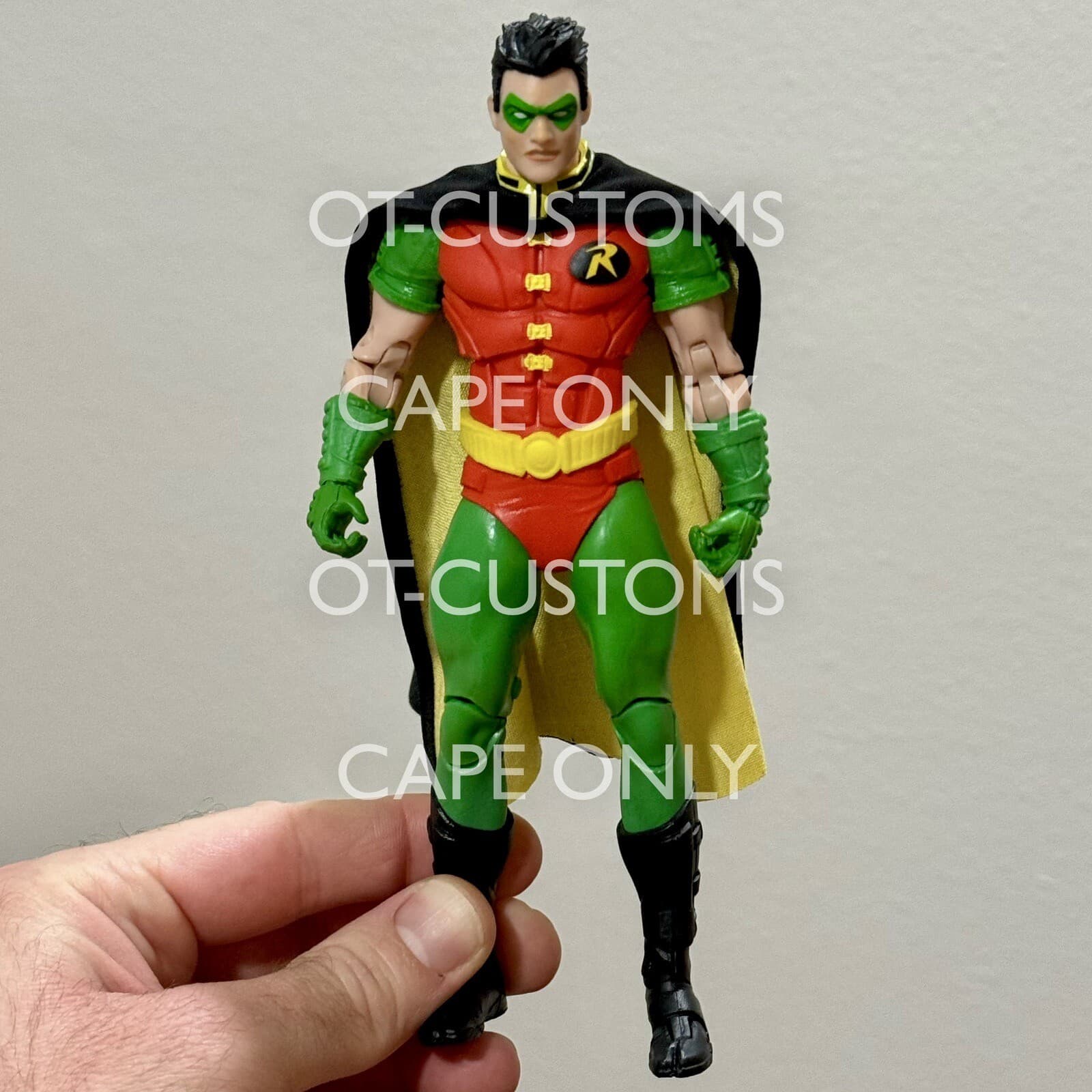 Wired Cape - Robin McFarlane Toys DC Multiverse Rebirth 5