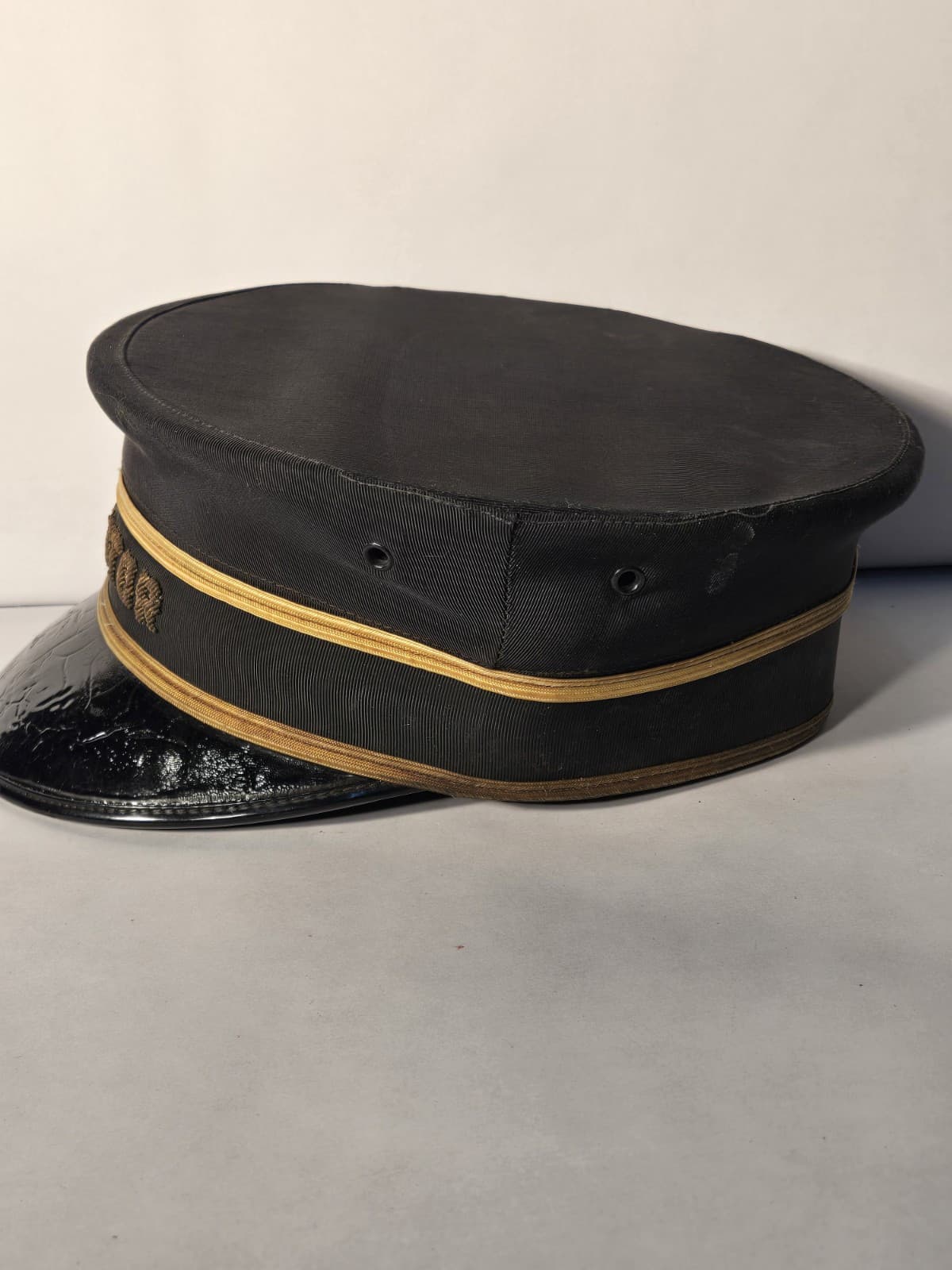 Vntage SOO Line Conductor' s HAT 2