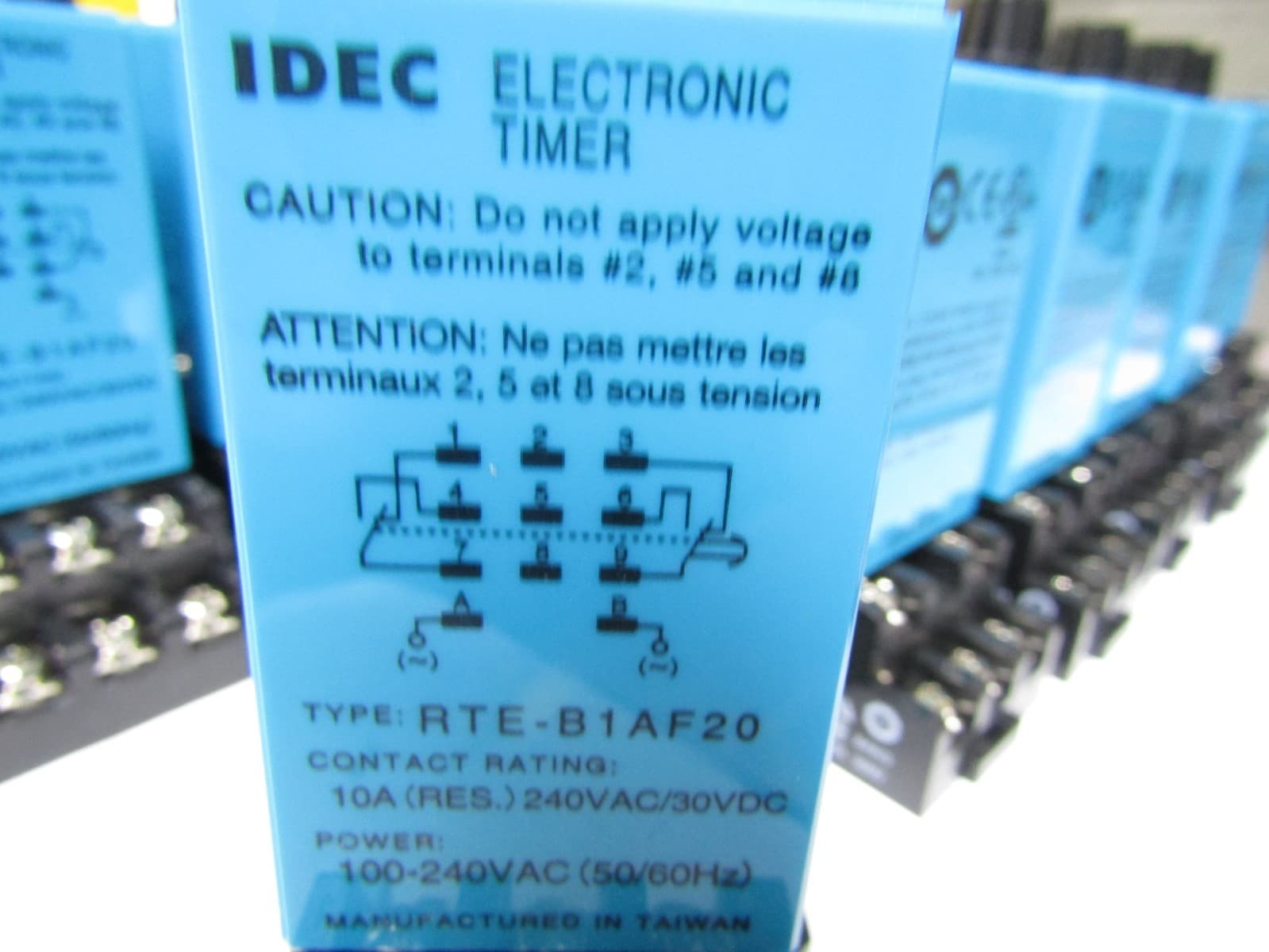 ✌️NEW IDEC 100-240VAC ELECTRONIC TIMER RELAY RTE-B1AF20 WITH BASE 11 PIN SR3B-05 3
