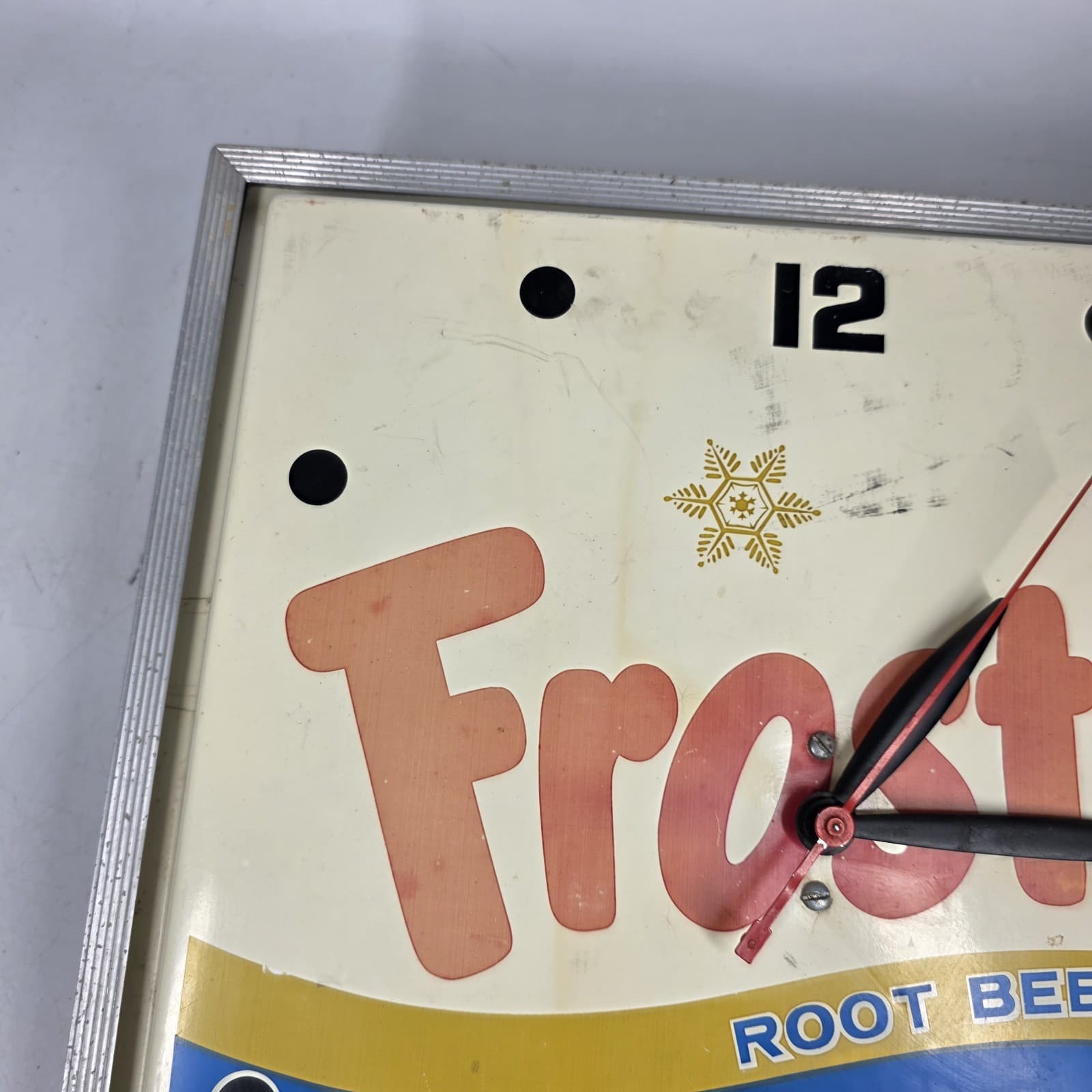 Vintage Frostie Root Beer Electric Clock Sign - Tested! 6