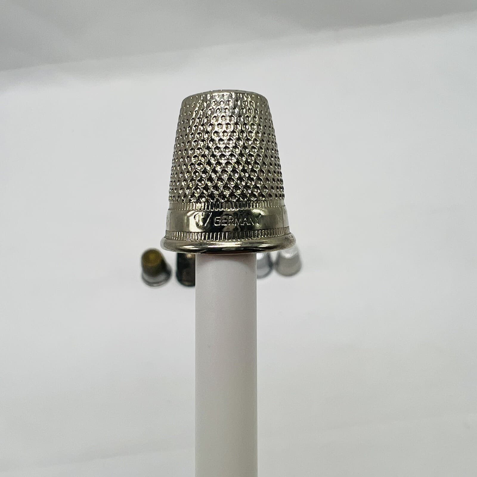 Thimbles Vintage Metal Thimbles Lot of 10 Pieces Various Sizes 6