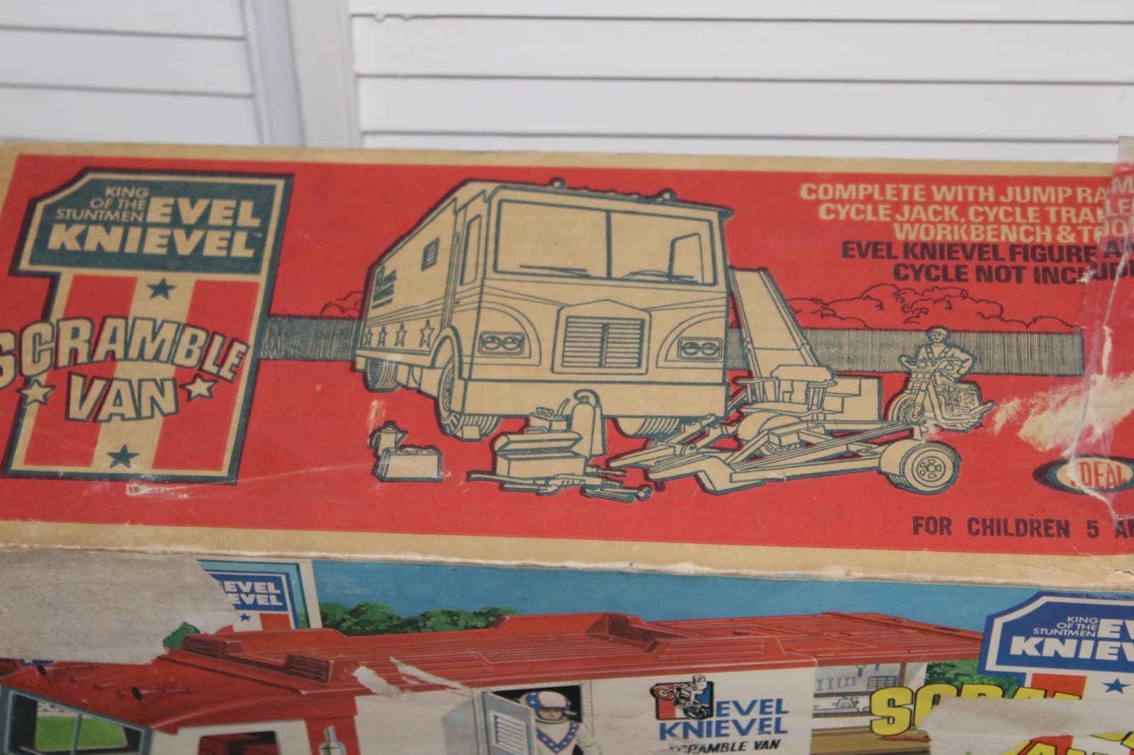 VINTAGE 1973 EVEL KNIEVEL SCRAMBLE VAN WITH BOX AND MOST ACCESSORIES 6