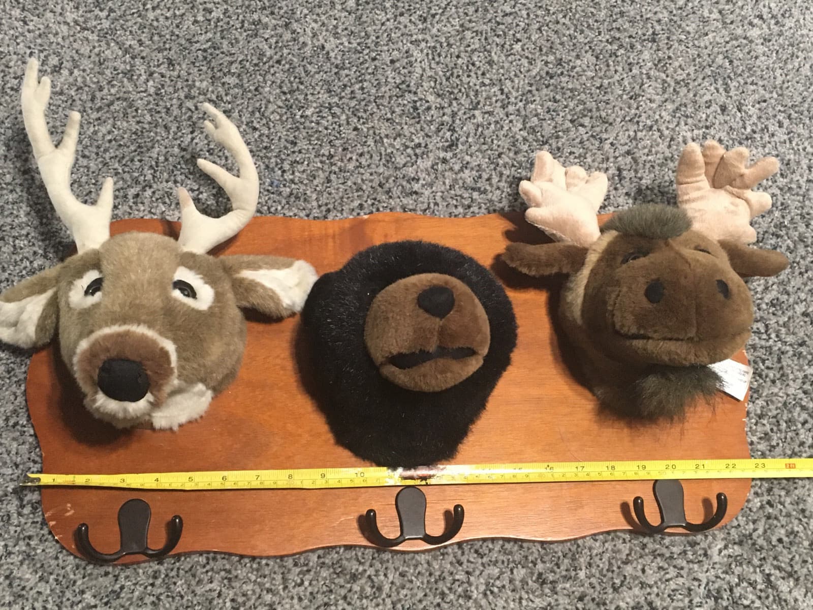 EUC Plushy Animal Trophy Hunt Coat Rack Deer Bear Moose Kid Room Hunting 2
