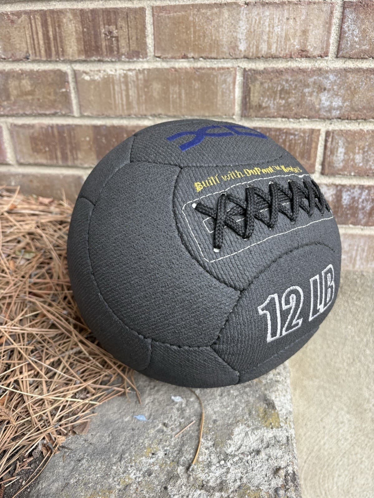 XD by TRX 12lb Built with DuPont Kevlar® 10” Medicine Ball – Slam Ball (New) 4