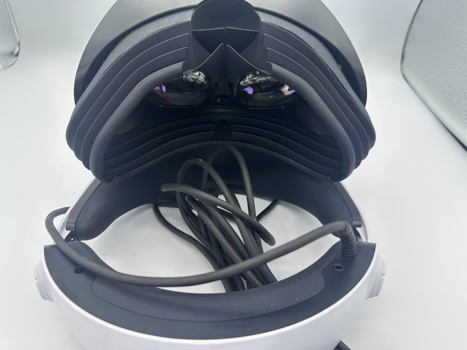 Sony PlayStation VR2 PS 5  HEADSET ONLY - CFI-ZVR1  - NO CONTROLLERS 6