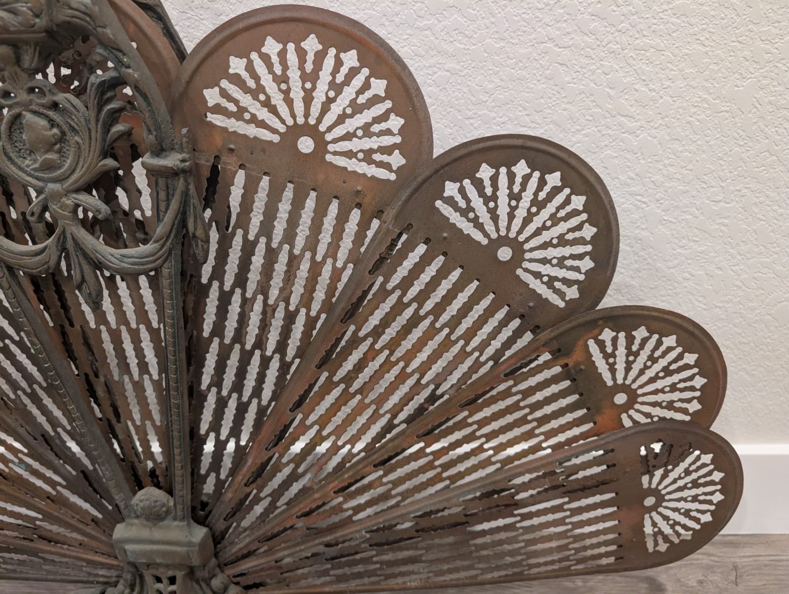 Vintage Victorian Peacock Fan Fireplace Screen, Folding Screen 28"x 37" 4