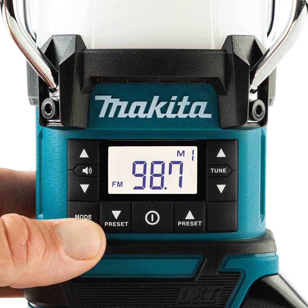 Makita XRM12 18V LXT Cordless Lantern Radio Tool Only 4