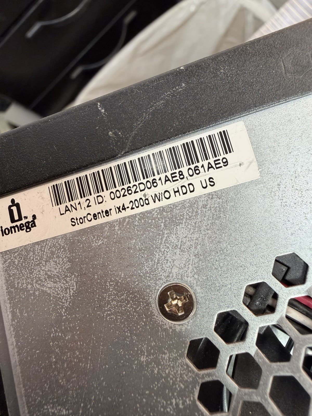 IOMEGA StoreCenter ix4-200D *NO HDD/ADAPTER*, DRIVES NOT INCLUDED 5