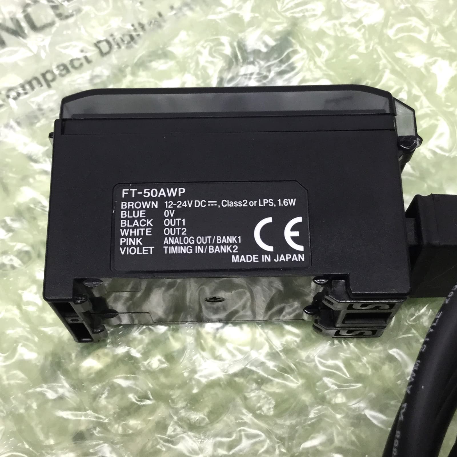 Keyence FT-50AWP Digital Infrared Temperature Sensor 12-24VDC, PNP, 4-20mA 2