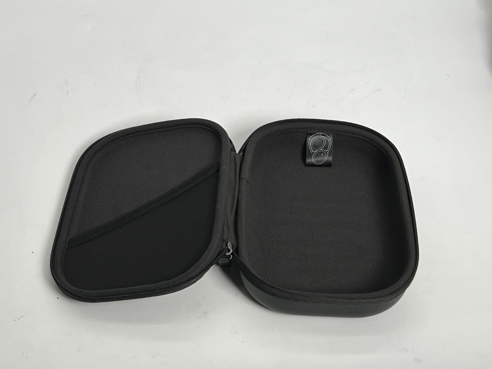 Genuine Genuine Bose QC-45 Replacement Headphones Case - Silver Logo 3