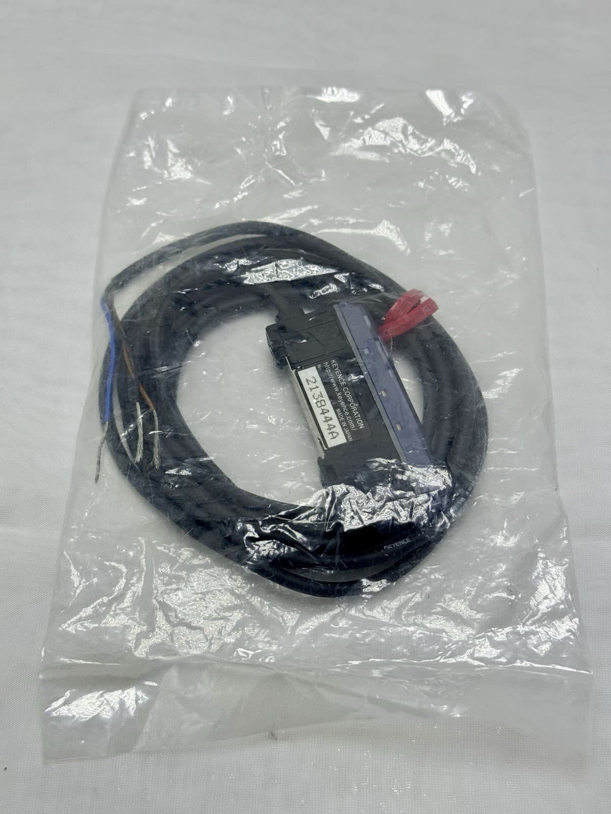 Keyence FS-V11P Fiber Optic Sensor