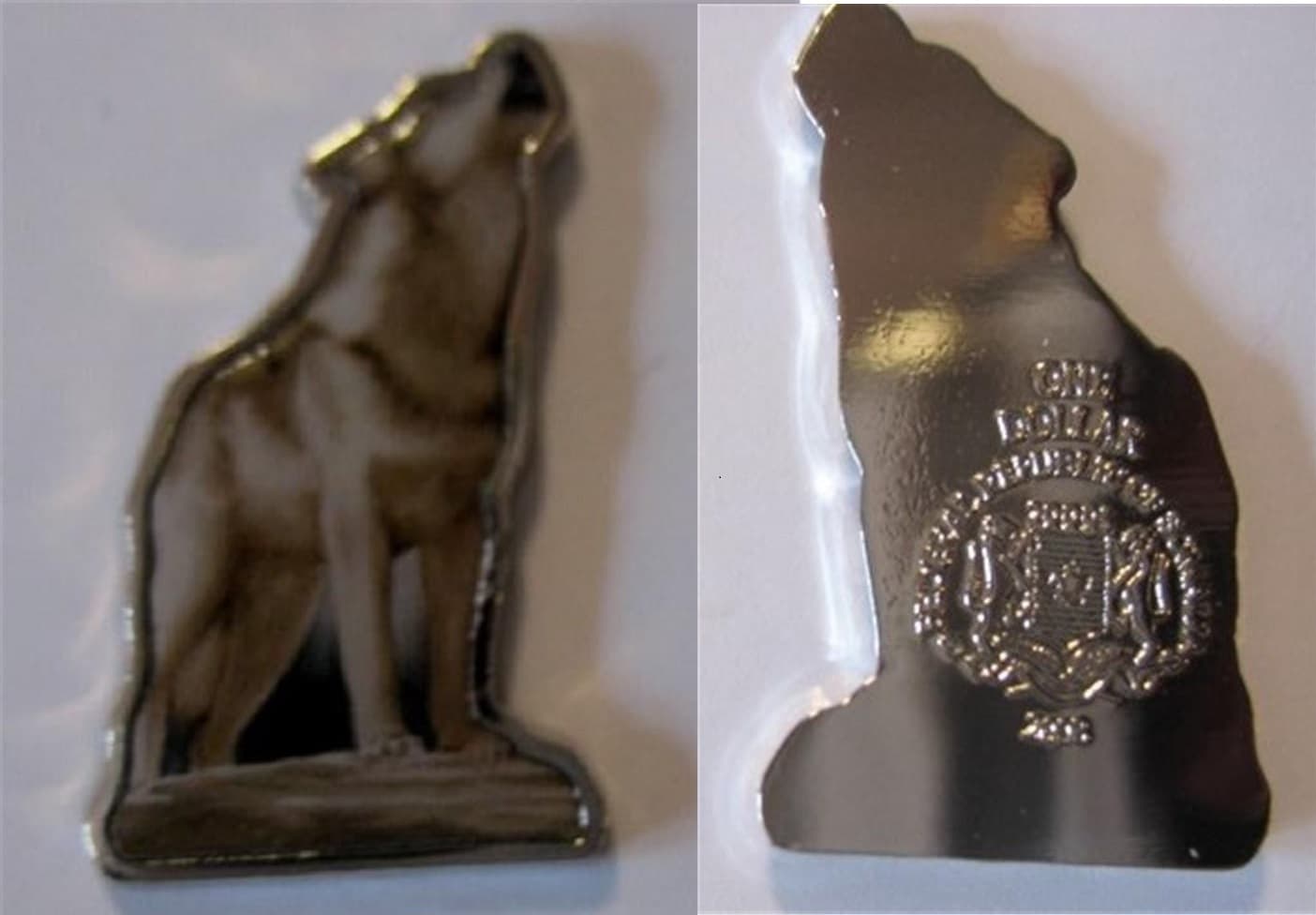 Unusual 2008 Somalia color $1 Animal-shaped Howling Timber Wolf