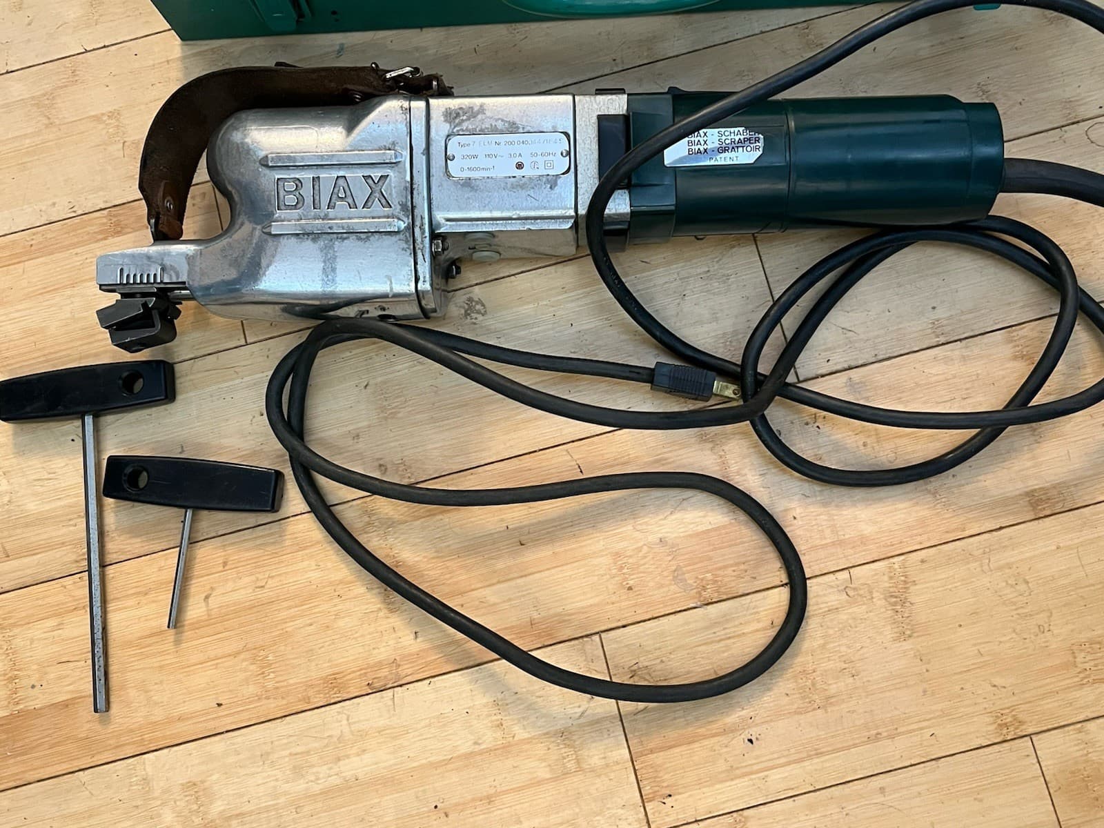 Nice Biax Dapra 7-ELM Variable Speed Machine Power Scraper w/ Case & Blades 4