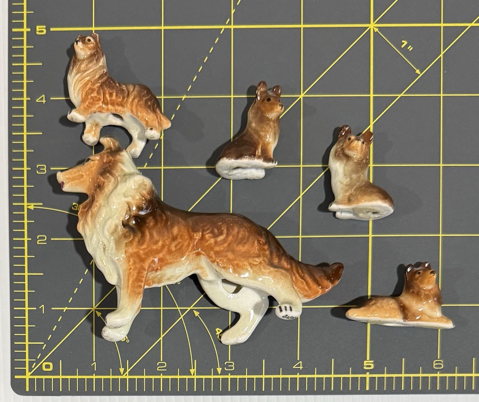 Vintage COLLIE Miniature Porcelain Bone China Dog Family Lot Of 5 2