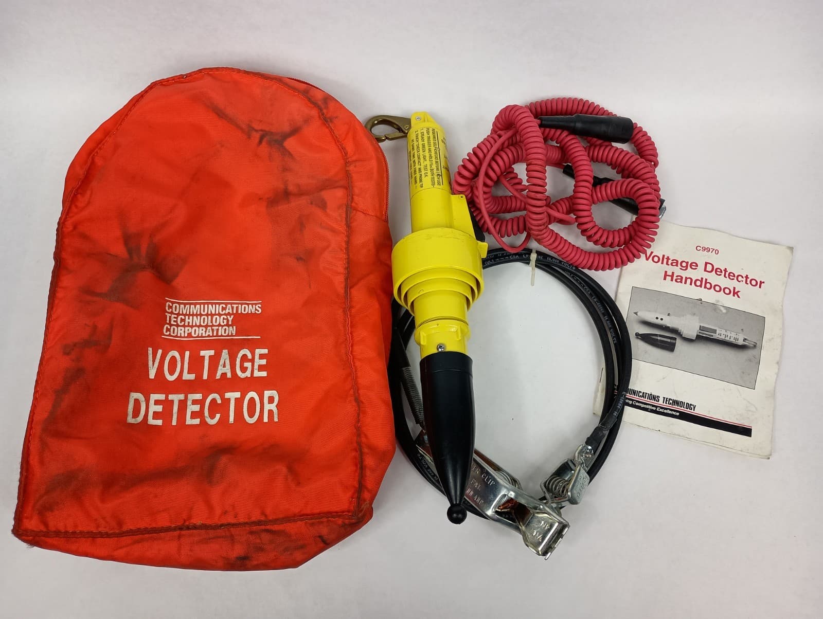 BROKEN Communications Technology C9970 Voltage Detector with KIT & ACCESSORIES