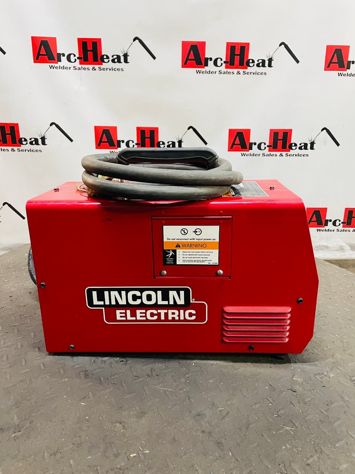 Lincoln Electric Invertec V275-S Welder 3