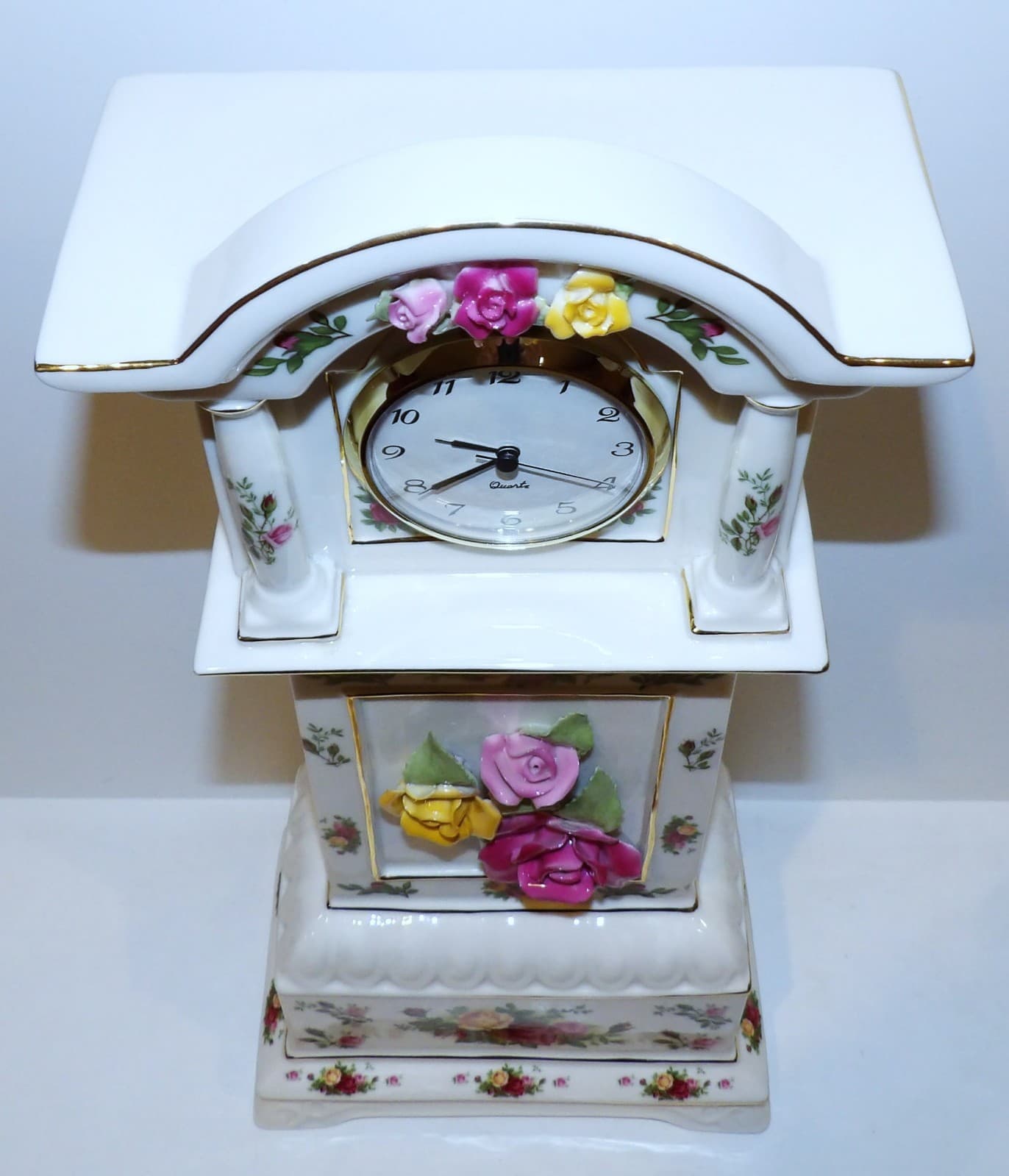 GORGEOUS ROYAL ALBERT OLD COUNTRY ROSES 15 3/4" GRANDFATHER CLOCK 4