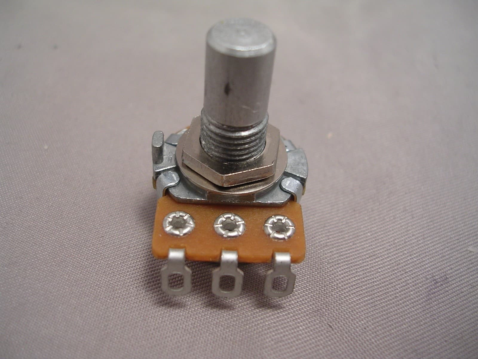 Alpha A25K Mini Pot, Audio Taper .260" Bushing, Solid Shaft-FAST USA SHIP