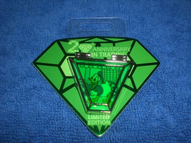 Disney 2020 Pin Trading 20th Anniversary Countdown DONALD DUCK LE Pin