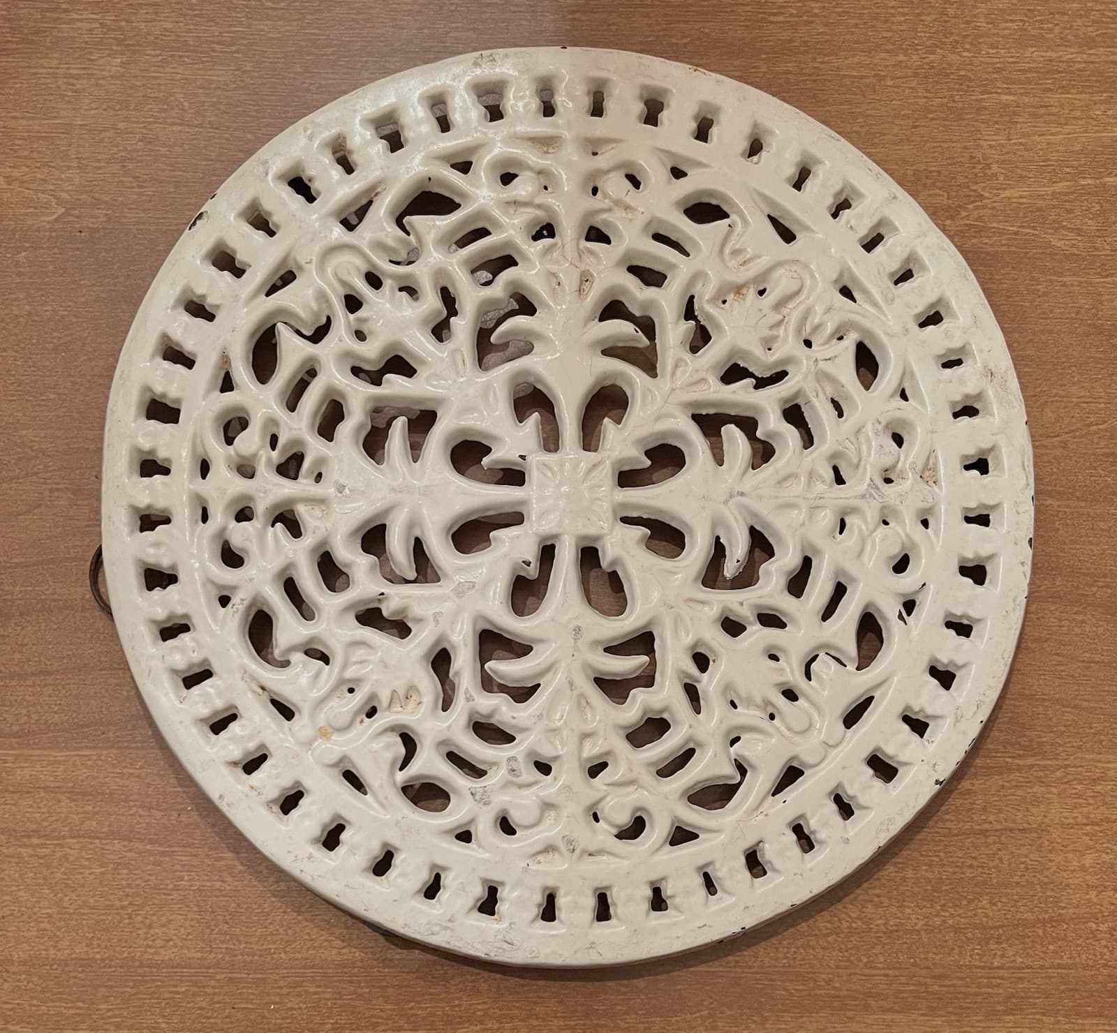 Trivet