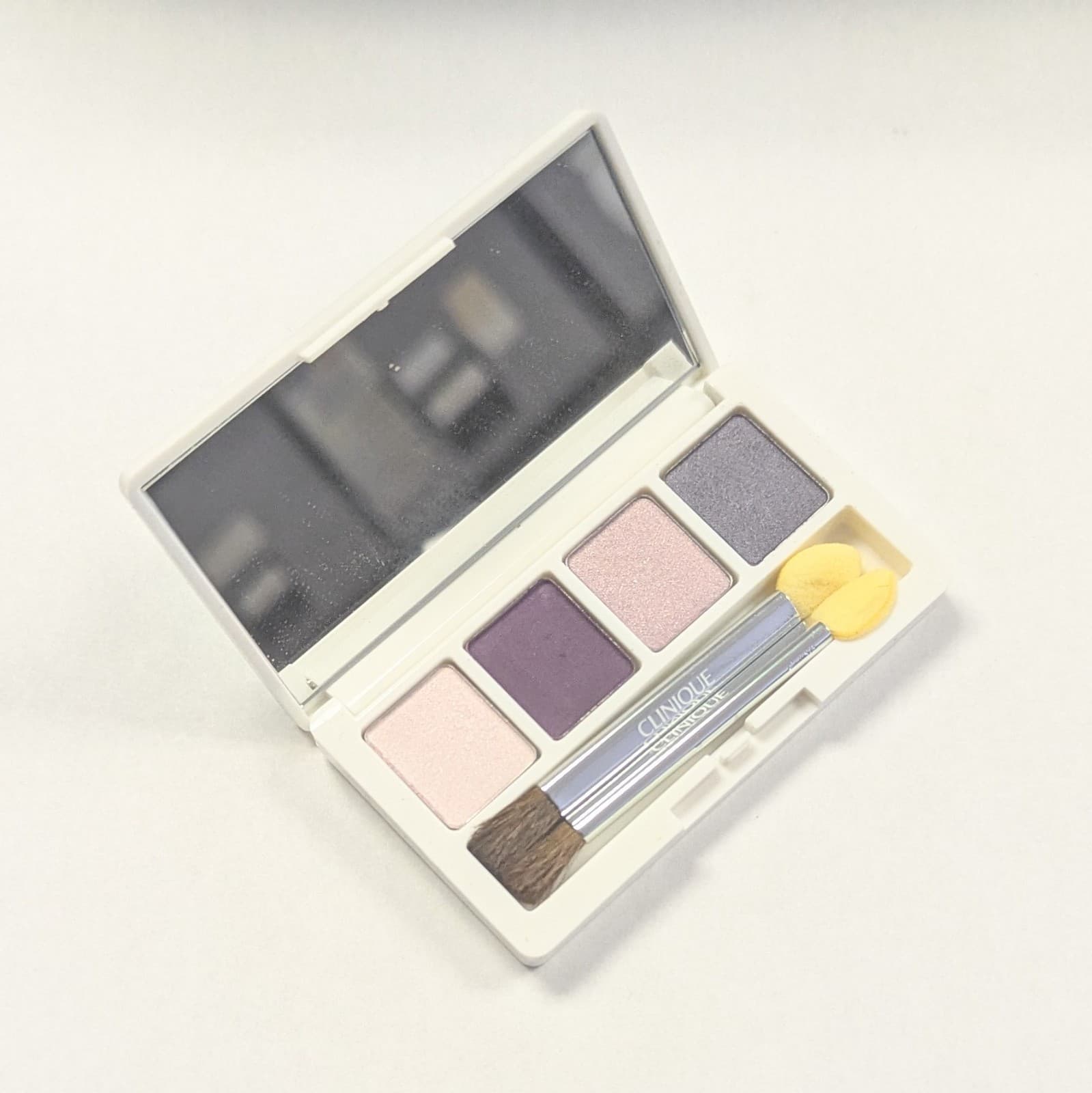 Clinique All About Shadow Quad Going Steady 0.08 oz/2.2 g