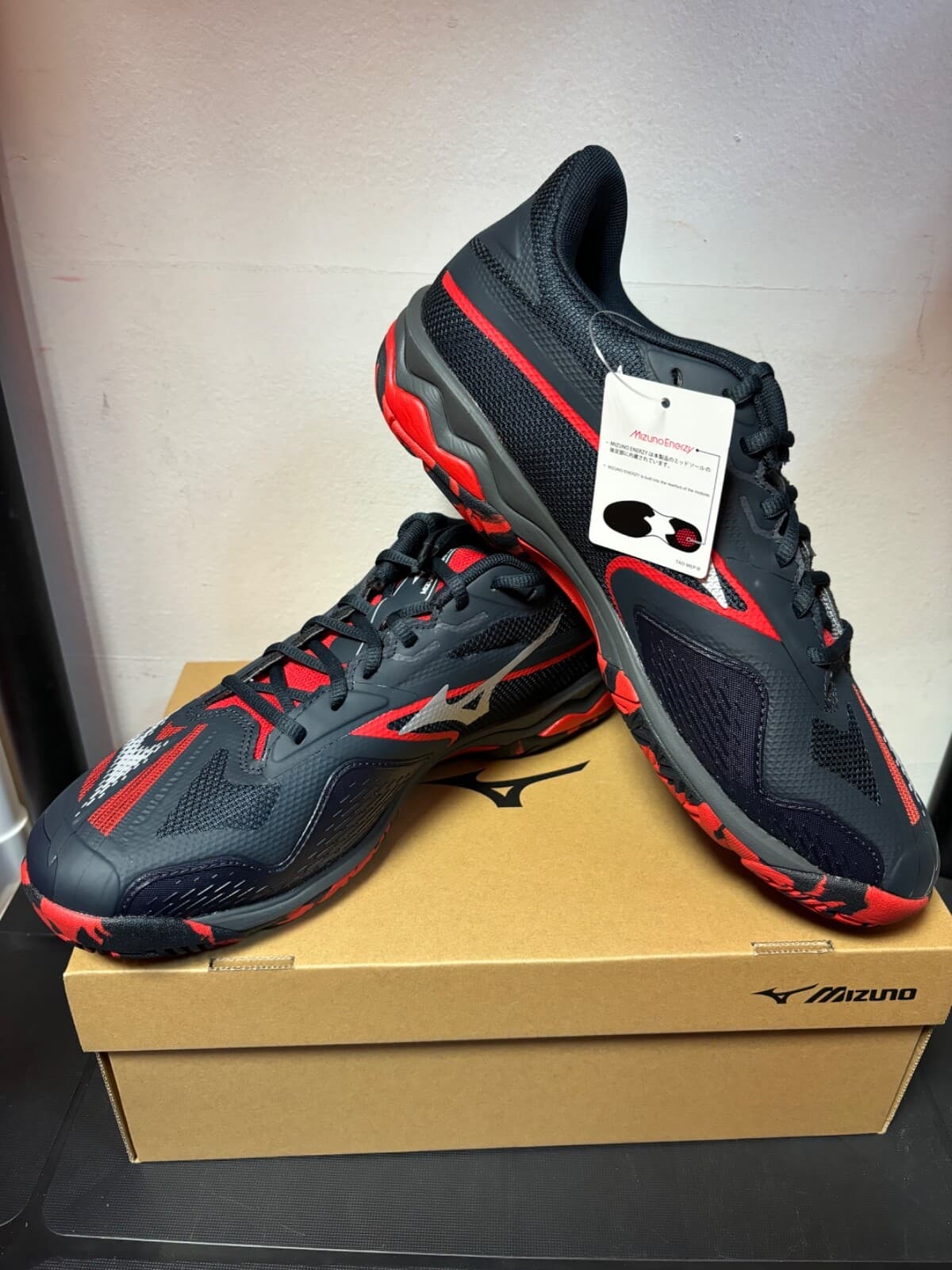 Men’s Mizuno Wave Exceed Light 2 AC Tennis Shoes in Black/Red/Silver