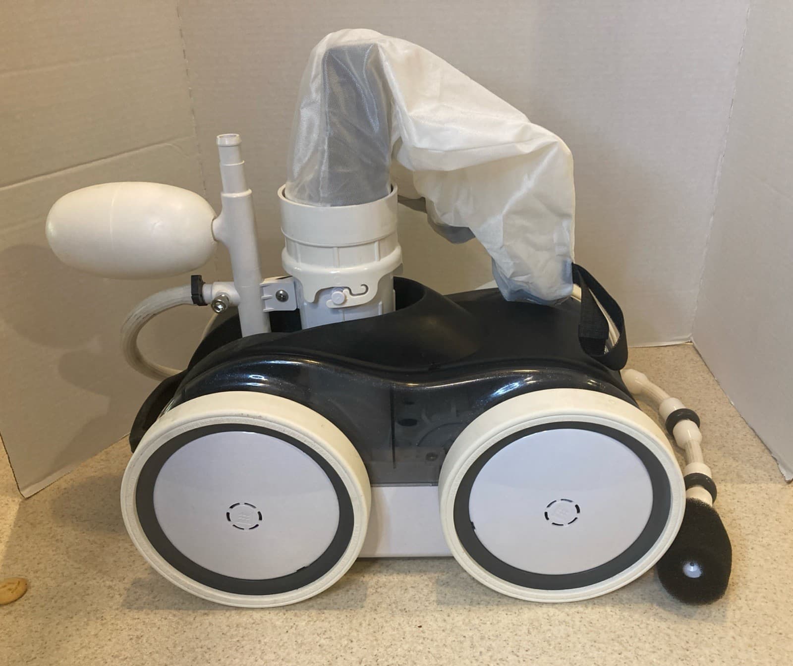 Pentair Kreepy Krauly Platinum Automatic Pressure Pool Cleaner (LL505PMG)