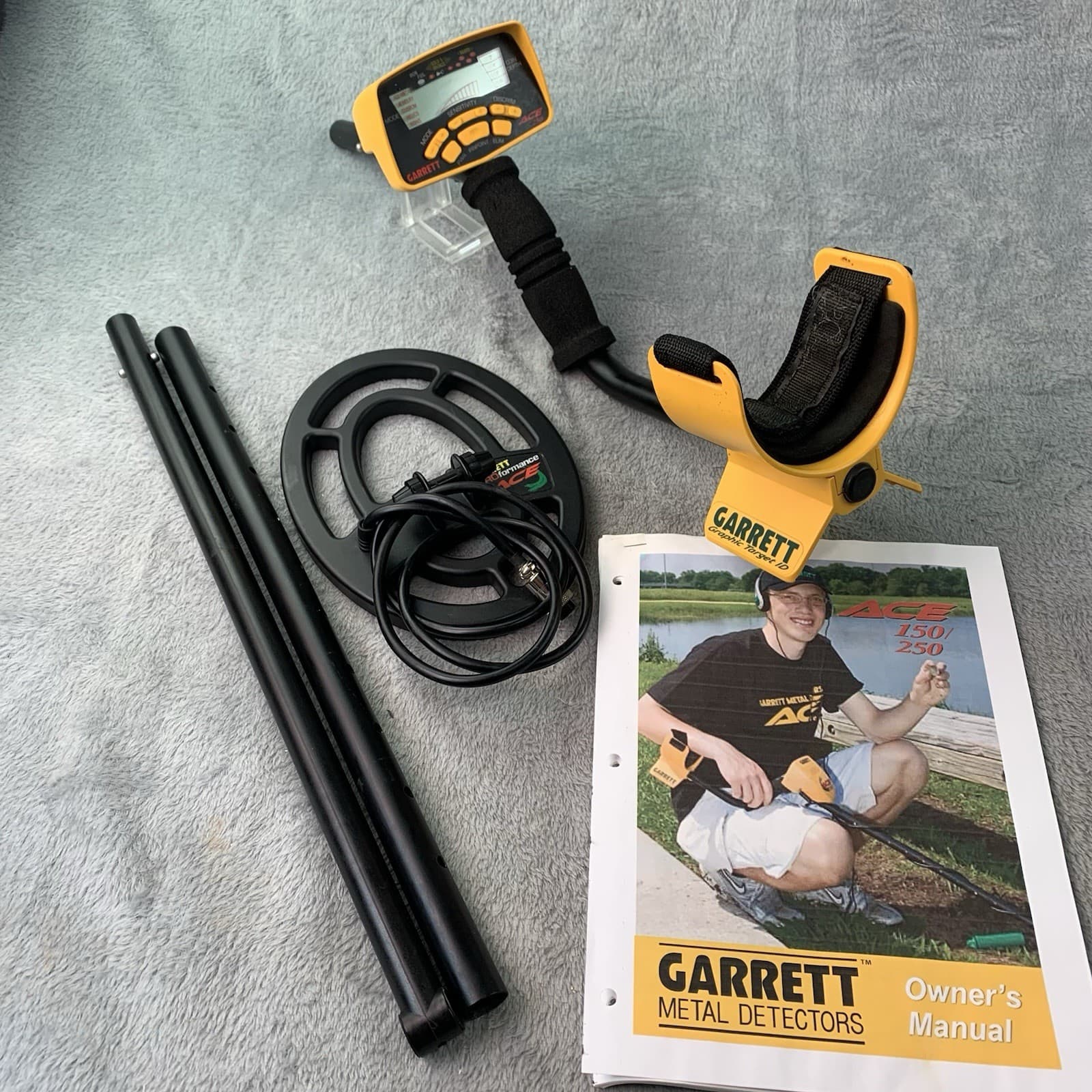 Garrett Ace 250 High Performance Metal Detector & Manual TESTED WORKS