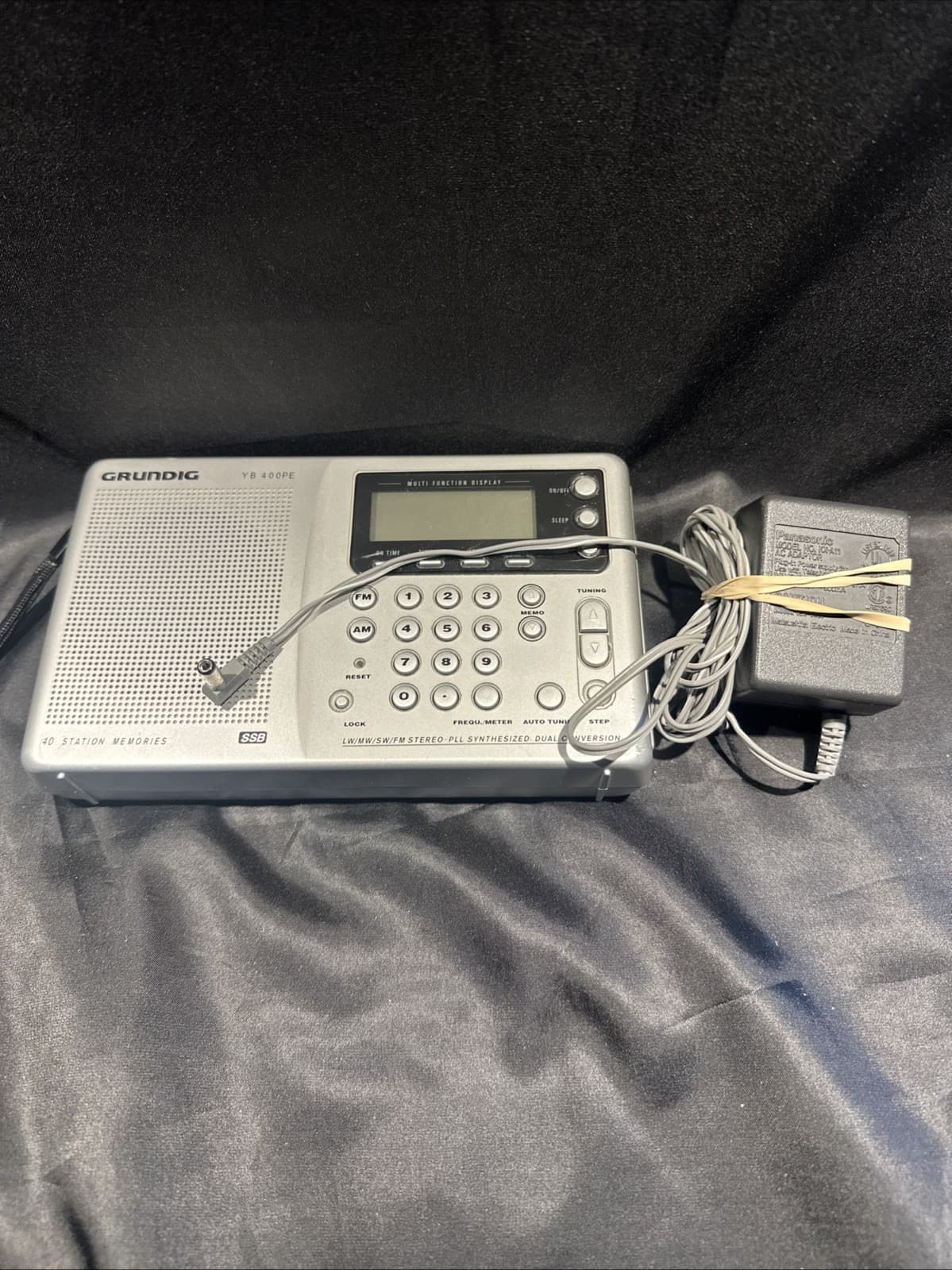 TESTED GRUNDIG Yacht Boy YB 400 PE World Receiver AM FM Short Medium Long Wave