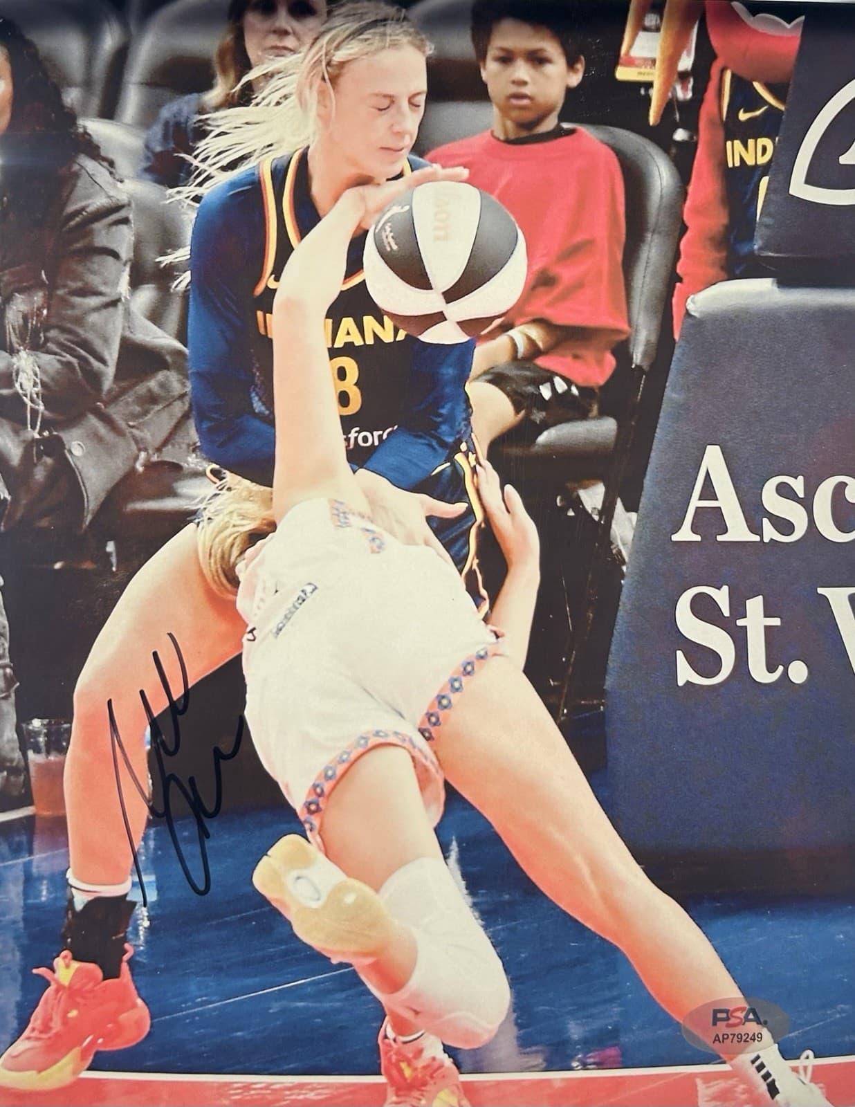 Sophie Cunningham Signed 8x10 Photo Autographed FIGHT Fever PSA/DNA COA