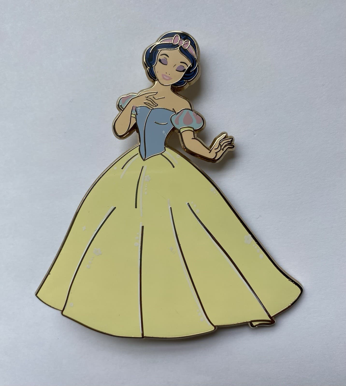 Snow White Pastel Fantasy Pin