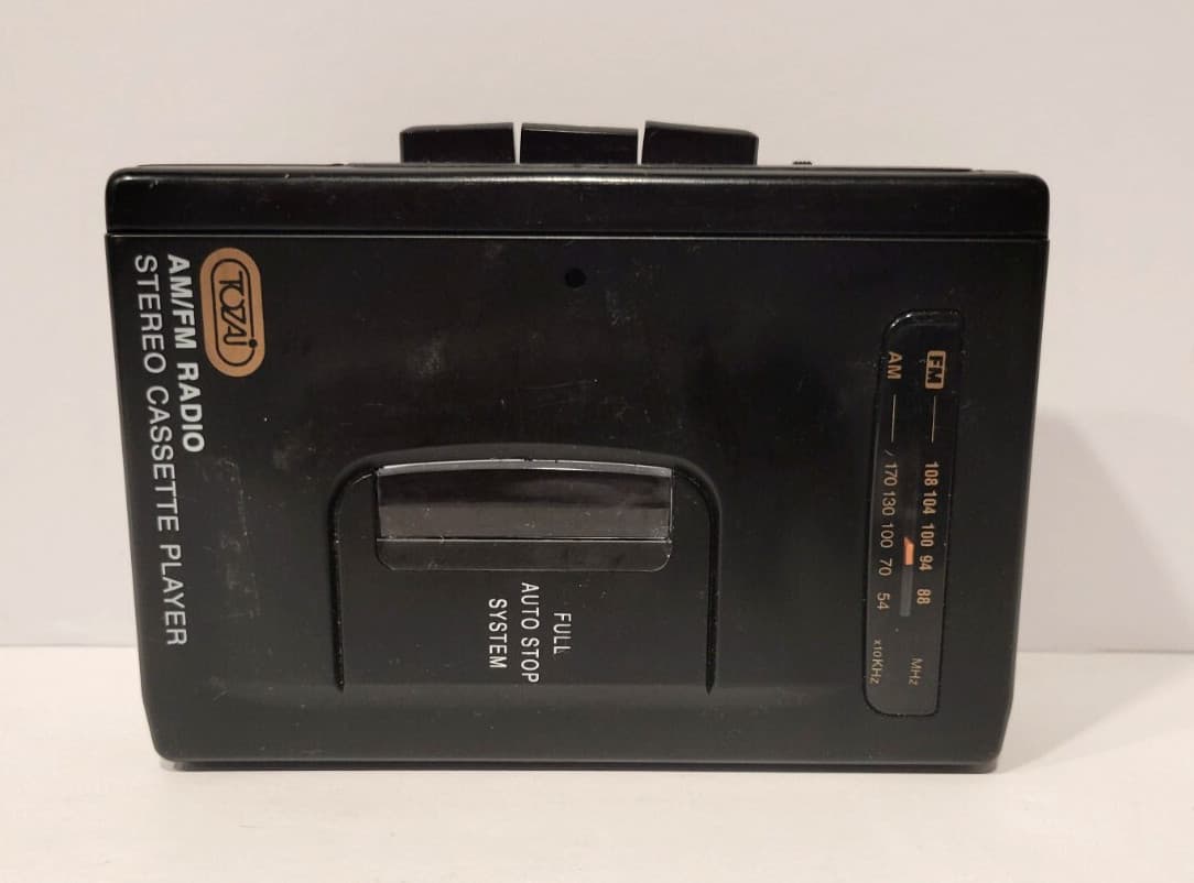 Vintage Tozai ATC-337 Personal AM/FM Stereo Cassette Player Walkman