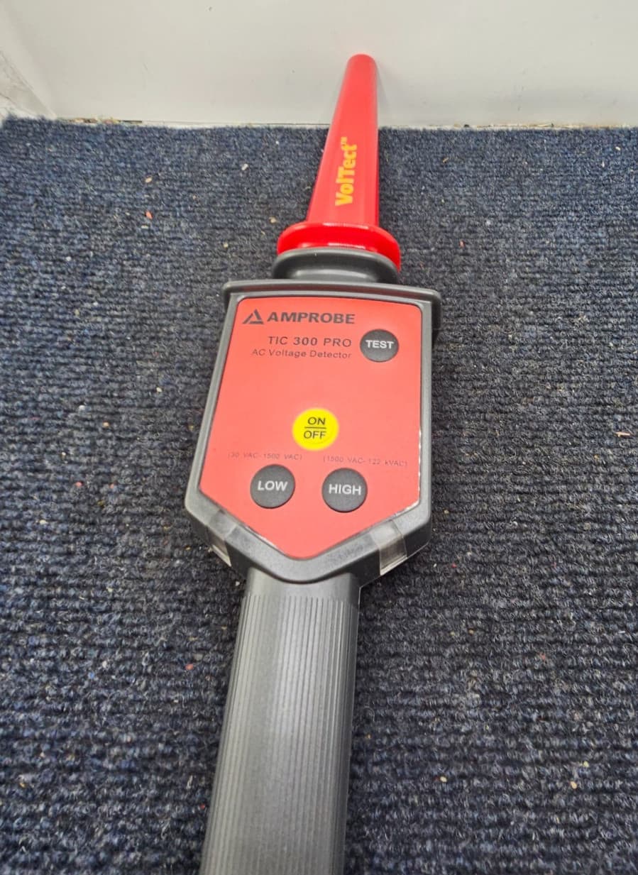 Amprobe TIC 300 PRO: Voltect Non-Contact Safe High Voltage Detector