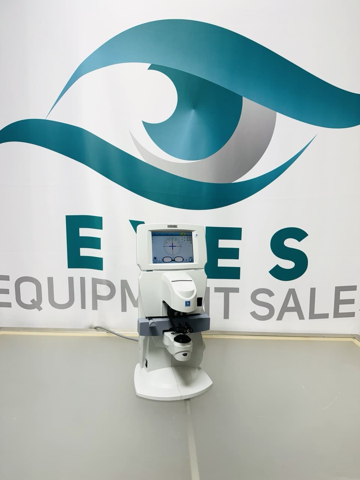 Nidek LM-1800 PD Computerized Lensmeter/Lensometer w/ Built-in Printer