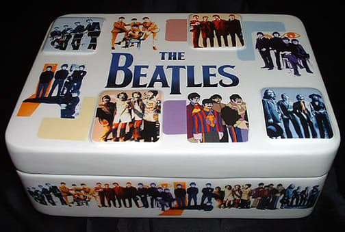 The Beatles Commemorative Anthology Large Ceramic Stash Box Vandor