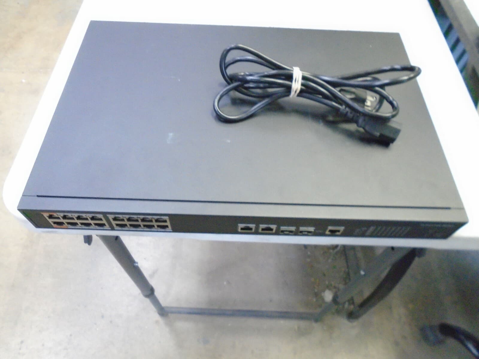 Q-See QAPE 1601 Power over Ethernet Switch 16+2 GIGA POE QAPE1601 for Ip Camera