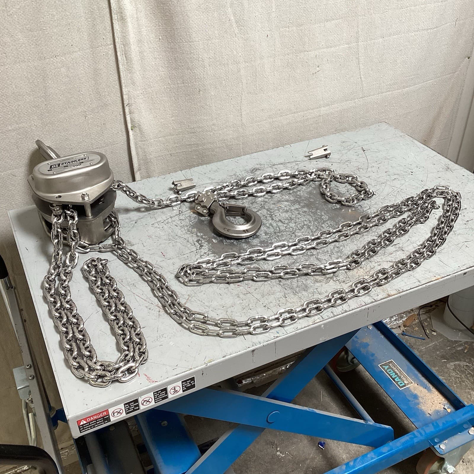 OZ LIFTING PRODUCTS OZSS010-10CH Manual Chain Hoist 2000lb Lift Cap