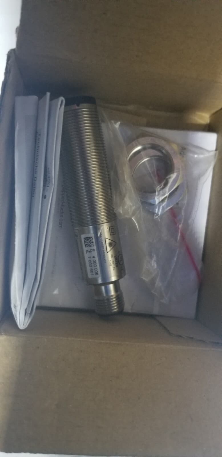 PEPPERL FUCHS 801135, DIFFUSE MODE SENSOR VT18-8-400-M-LAS/40A/118/128 #306759