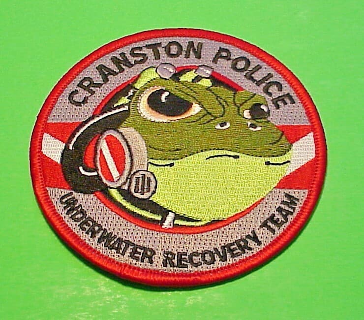 CRANSTON RI ( FROG WITH SCUBA GEAR ) UNDERWATER RECOVERY TEAM DIVER POLICE PATCH