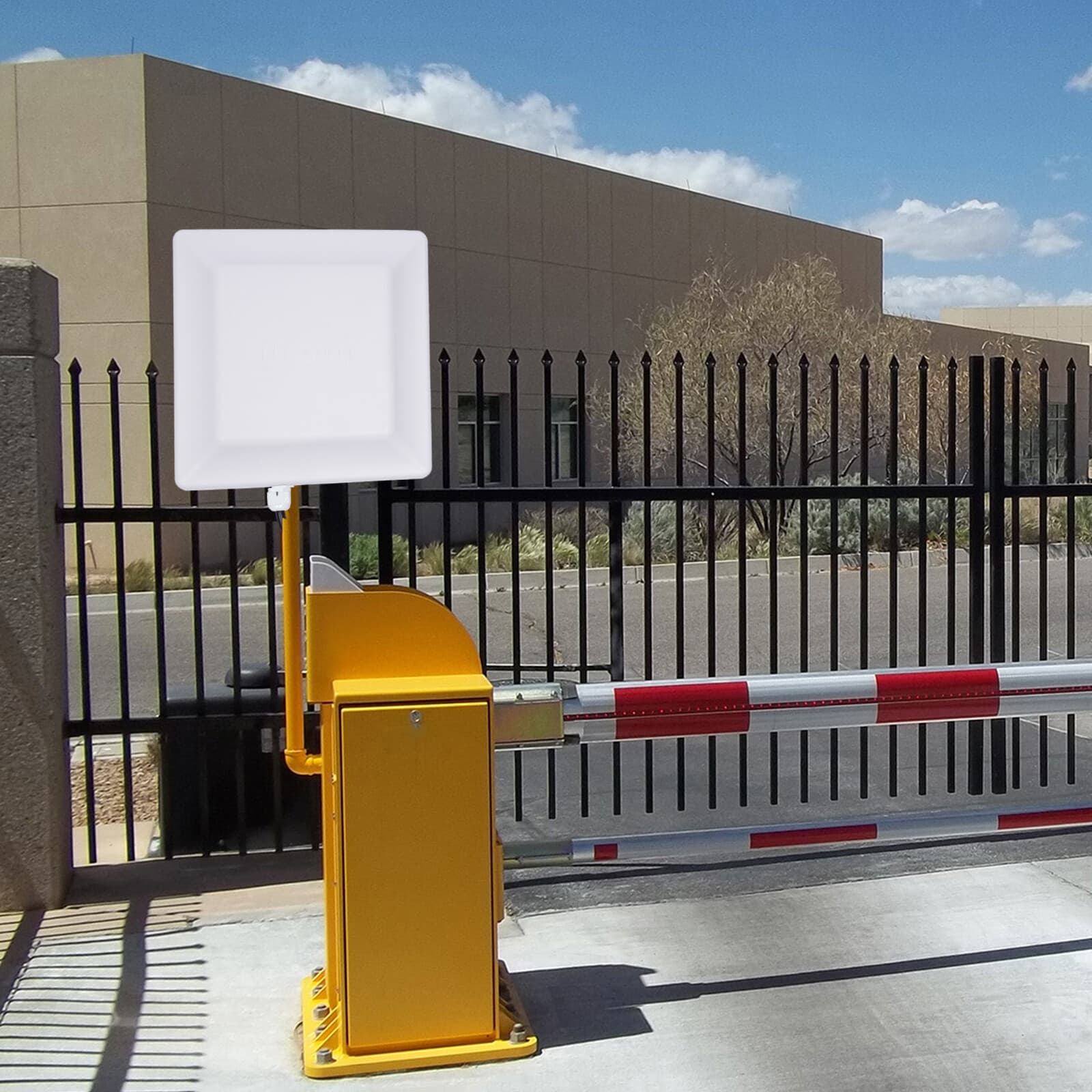 UHF RFID Long Range Card Reader Antenna Parking System Access Control 5M 8dbi