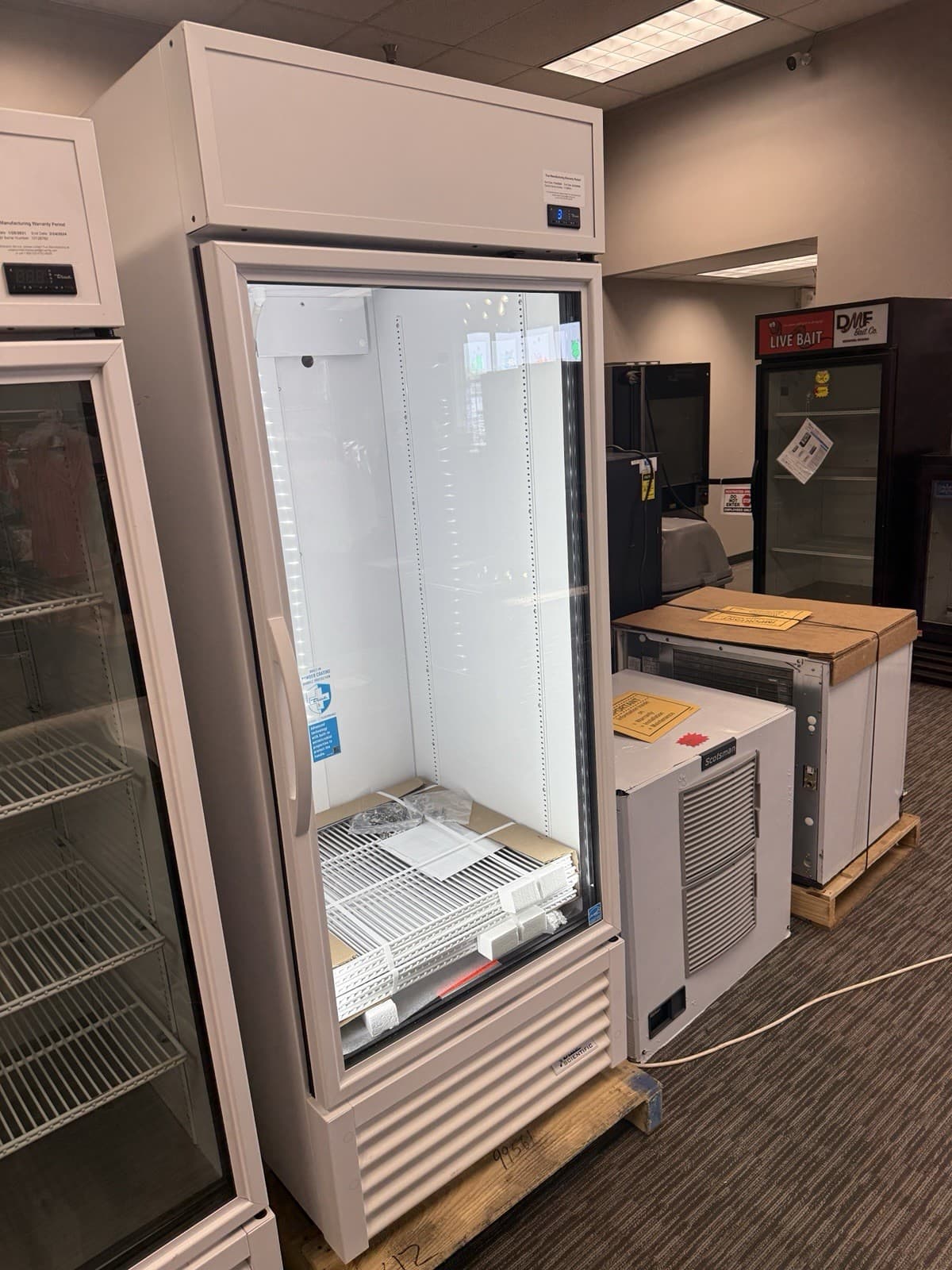 2025 TRUE TSCI-600R-G-PH-TSL01 1 Door Glass Refrigerator Cooler